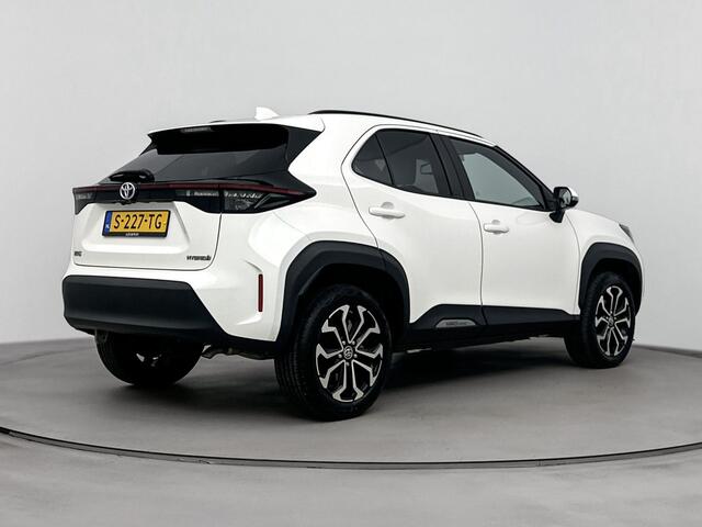 Toyota YARIS Cross 1.5 Hybrid Dynamic | 17" Lichtmetalen velgen | Apple Carplay -/ Android Auto | Parkeercamera |