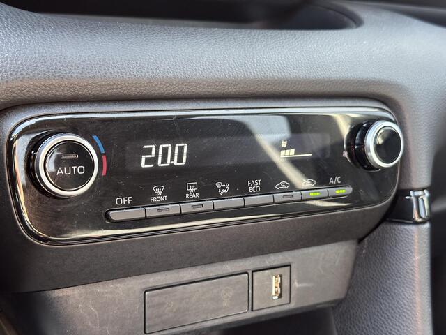 Toyota YARIS 1.5 Hybrid First Edition / Automaat / Navigatie / Adaptieve cruise control / Apple Carplay + Android Auto / Climate Control / Keyless entry /