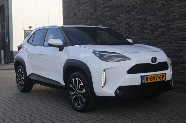 Toyota YARIS 1.5 Hybrid Dynamic | Camera | Stoel/Stuurverwarming | Trekhaak |