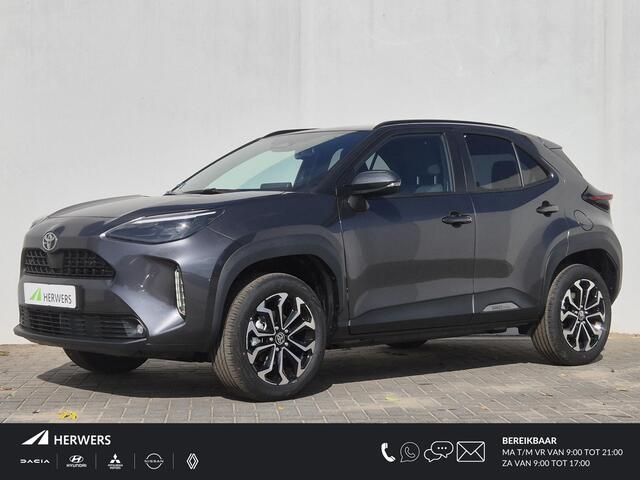 Toyota YARIS Cross 1.5 Hybrid 130 TeamPlayer Dynamic / tot 10 jaar Garantie / Winter Pakket / Safety Pakket / Adaptief CC / Stuur-, Stoel en voorruitverwarming / Draadloze telefoon lader / Apple Carplay Android Auto / Achteruitrijcamera /