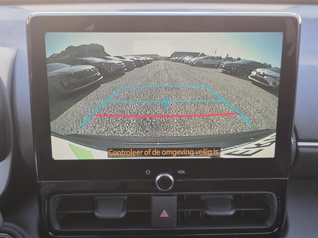Toyota YARIS Cross 1.5 Hybrid 130 TeamPlayer Dynamic / tot 10 jaar Garantie / Winter Pakket / Safety Pakket / Adaptief CC / Stuur-, Stoel en voorruitverwarming / Draadloze telefoon lader / Apple Carplay Android Auto / Achteruitrijcamera /