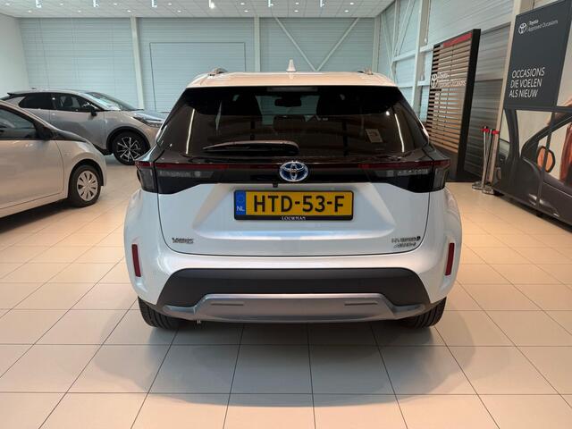 Toyota YARIS Cross 1.5 Hybrid AWD Adventure Limited | 18 inch LM velgen | Apple Carplay | Pearl White