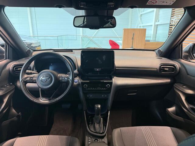 Toyota YARIS Cross 1.5 Hybrid AWD Adventure Limited | 18 inch LM velgen | Apple Carplay | Pearl White