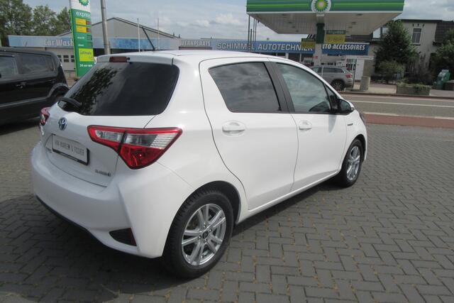 Toyota YARIS 1.5 Hybrid Aut. Comfort, Camera, Cruise Control, Stoelverw.