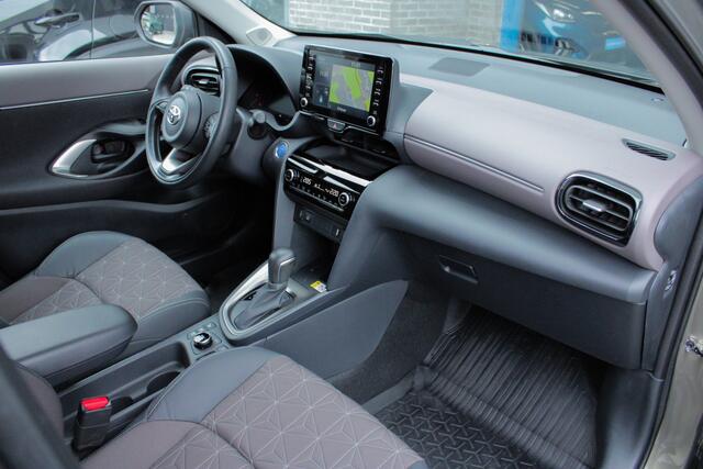 Toyota YARIS Cross 1.5 Hybrid Executive AWD |trekhaak|elek klep|leder|parkeersensoren|