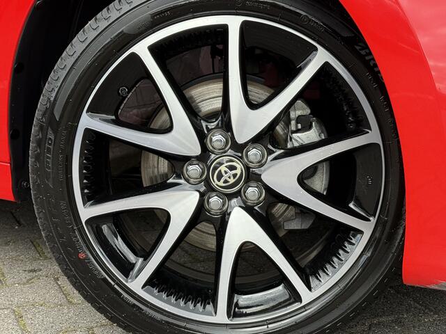 Toyota YARIS 1.5 Hybrid Executive | Trekhaak | CarPlay | ACC | Camera | LED | Keyless