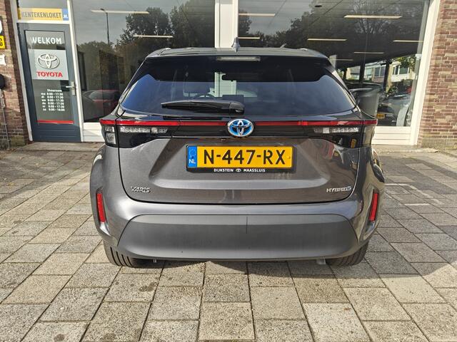 Toyota YARIS 1.5 Hybrid First Ed.