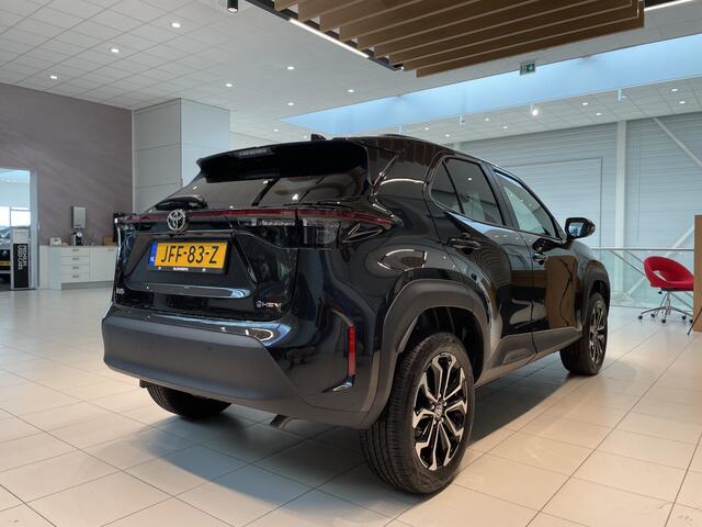 Toyota YARIS Cross 1.5 Hybrid 115 Dynamic | Apple Carplay | Achteruitrijcamera | Toyota Safety Sense |