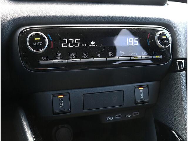 Toyota YARIS 1.5 Hybrid 130 Launch Edition Panoramadak | Camera | Apple Carplay | JBL