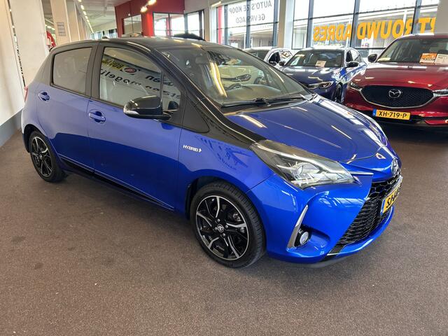 Toyota YARIS 1.5 Hybrid Bi-Tone Plus Automaat | Panoramadak | NL AUTO | Achteruitrijcamera | Navigatie | Cruise control | Climate control | Apple carplay | Elek. inklapbare spiegels