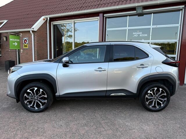 Toyota YARIS 1.5 HYBRID 130 PK DYNAMIC AUTOMAAT Nieuw! LUXE UITVOERING