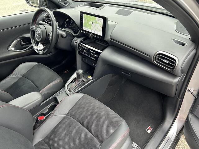 Toyota YARIS Cross 1.5 Hybrid GR Sport, NL-auto, Trekhaak
