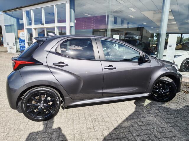Toyota YARIS 1.5 Hybrid Executive | Pano | JBL | Navi | Sensoren v/a | Blind