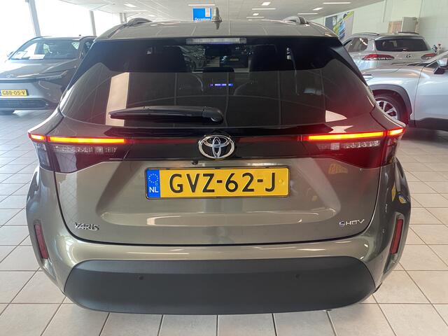 Toyota YARIS Cross 1.5 Hybrid 115 First Edition | Comfort Pack