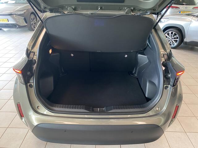 Toyota YARIS Cross 1.5 Hybrid 115 First Edition | Comfort Pack