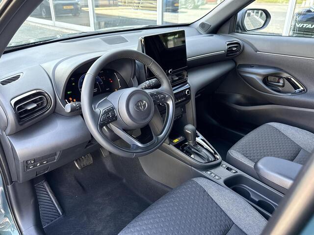 Toyota YARIS Cross 1.5 Hybrid 130 Dynamic **NIEUWE AUTO/ FOREST GREEN/ BINNENKORT LEVERBAAR**