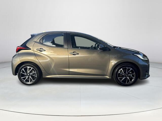 Toyota YARIS 1.5 Hybrid Dynamic | 06-10141018 Voor meer informatie