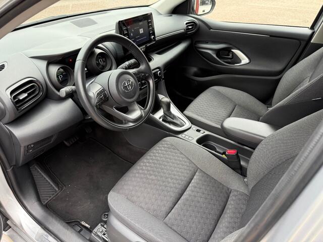 Toyota YARIS 1.5 HYBRID TEAM HYBRID WINTER PACK/CAMERA/ACC/NAVIGATIE