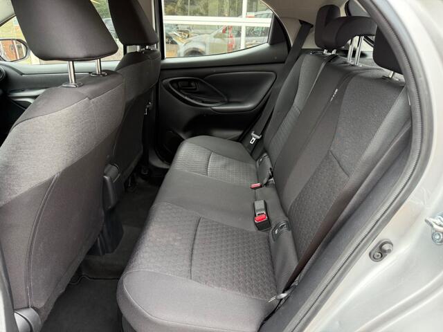 Toyota YARIS 1.5 HYBRID TEAM HYBRID WINTER PACK/CAMERA/ACC/NAVIGATIE