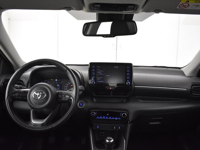 Toyota YARIS 1.5 VVT-i Active Plus | Stoelverwarming | Carplay | LM Velgen
