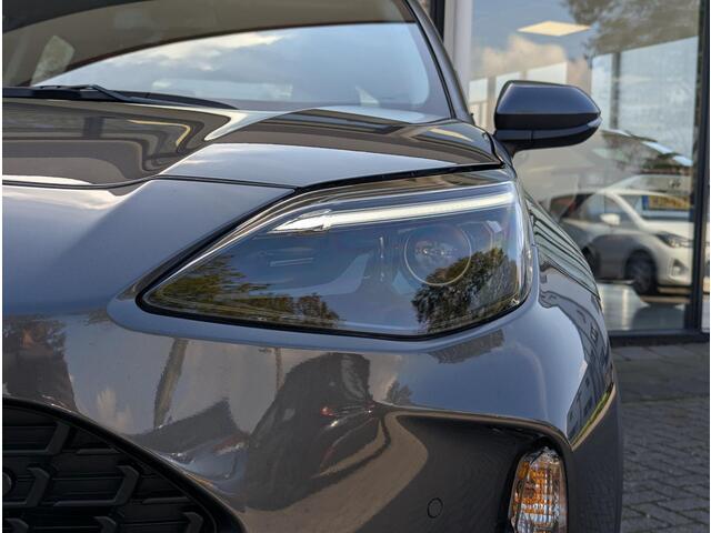 Toyota YARIS Cross 1.5 Hybrid 115 Active | ACC | PDC V+A | Climate control | Apple Carplay / Android Auto | Qi-lader