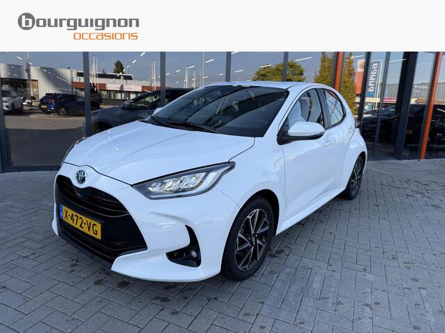 Toyota YARIS 1.5 Hybrid 115 Pk Automaat Dynamic | 16 inch velgen | Cruise Control | Stoelverwarming | Climate Control | Camera | 15.822 Km!!