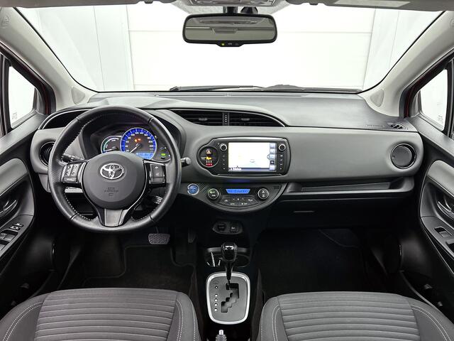 Toyota YARIS 1.5 Hybrid Dynamic | LM velgen | Full map navigatie | Cruise control | Climate control |