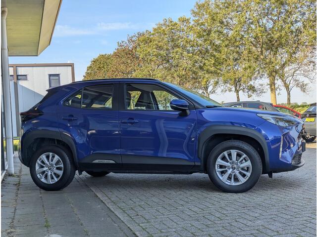 Toyota YARIS Cross 1.5 Hybrid 115 Active | ACC | PDC V+A | Climate control | Apple Carplay / Android Auto | Qi-lader