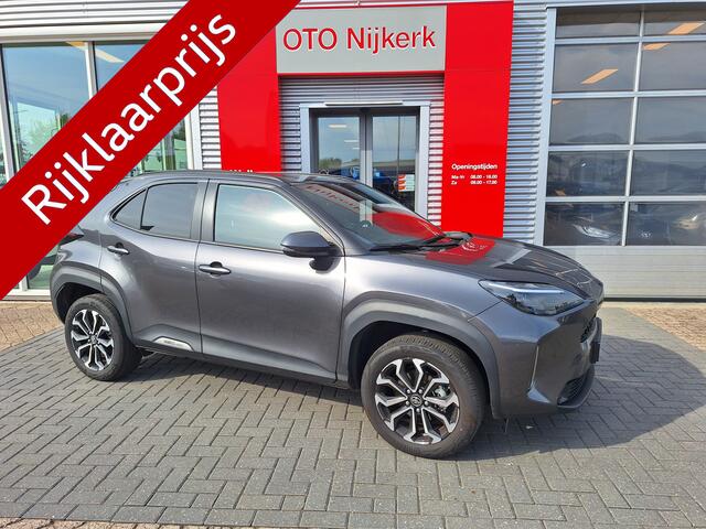 Toyota YARIS Cross 1.5 Hybrid 115 First Edition met winterpack
