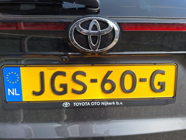Toyota YARIS Cross 1.5 Hybrid 115 First Edition met winterpack