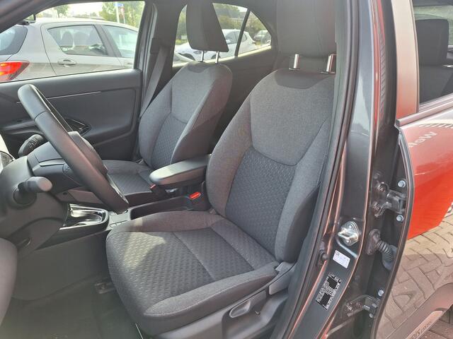 Toyota YARIS Cross 1.5 Hybrid 115 First Edition met winterpack