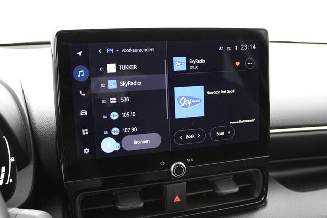 Toyota YARIS 1.5 Hybrid 115 First Edition | Navigatie | Keyless | Privacy glass |