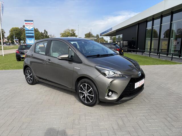 Toyota YARIS 1.5 Hybrid Active Camera I AC I Lane assist