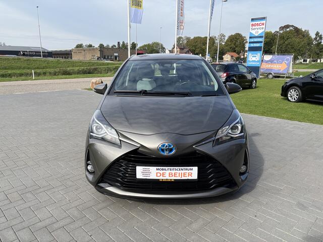 Toyota YARIS 1.5 Hybrid Active Camera I AC I Lane assist