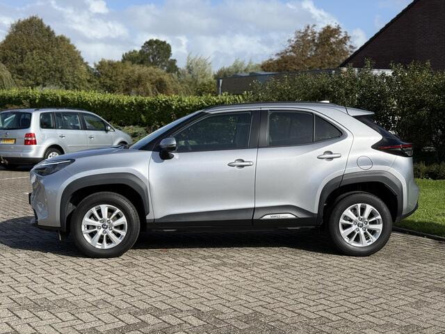 Toyota YARIS Cross 1.5 Hybrid 115 Active | ACC | PDC V+A | Climate control | Apple Carplay / Android Auto | Qi-lader