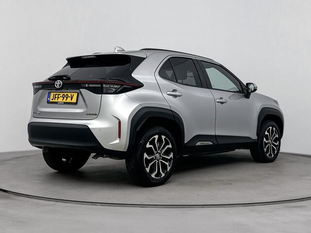 Toyota YARIS Cross 1.5 Hybrid Dynamic Limited | Navi | Stoelverwarming | Parkeersensoren | Lichtmetalen Velgen | Mistlampen |