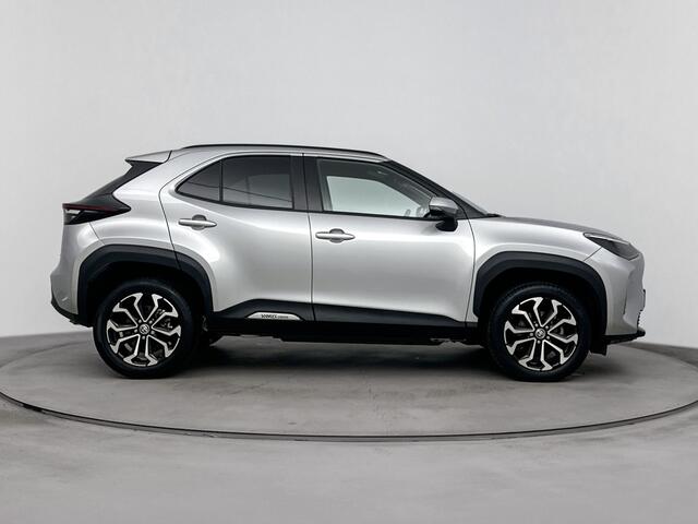 Toyota YARIS Cross 1.5 Hybrid Dynamic Limited | Navi | Stoelverwarming | Parkeersensoren | Lichtmetalen Velgen | Mistlampen |