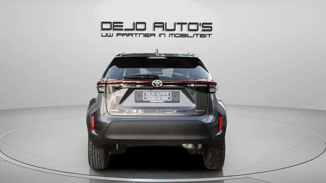 Toyota YARIS Cross 1.5 Hybrid 130 TEAM DYNAMIC NAVI PDC-V+A CAMERA SAFETY PACK+WINTER PACK