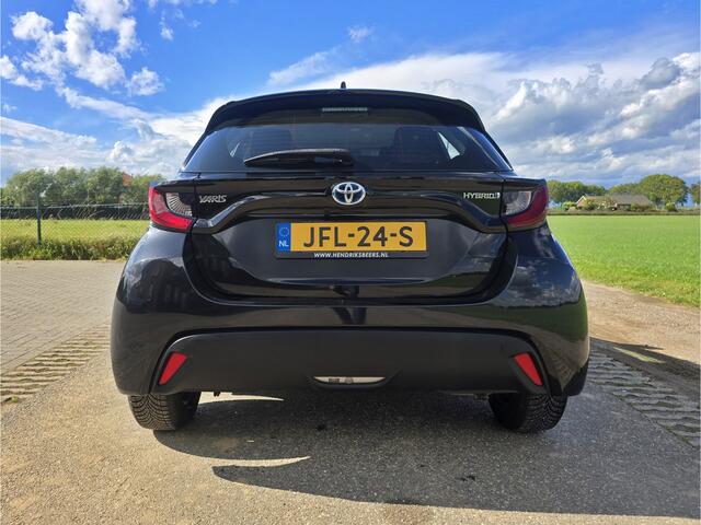 Toyota YARIS 1.5 Hybrid 115 Business - Euro 6 - 95 Pk - Navigatie - ParkeerCamera - AppleCarplay AndroidAuto
