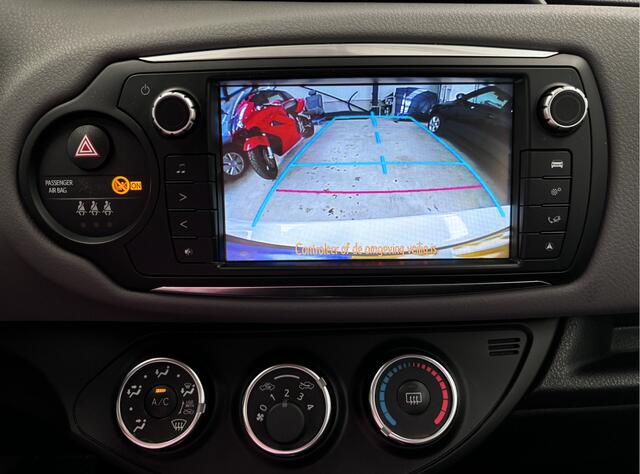 Toyota YARIS 1.0 VVT-i Aspiration KEURIGE AUTO !! | 12 Voltaansluiting | 1e Eigenaar. | Achteruitrijcamera