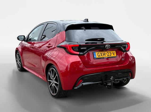 Toyota YARIS 1.5 Hybrid GR Sport I Panoramadak I Trekhaak I Leder