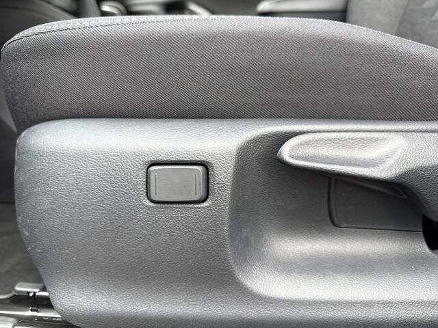 Toyota YARIS 1.5 Hybrid 115 Dynamic **NIEUWE AUTO/ BINNENKORT LEVERBAAR**