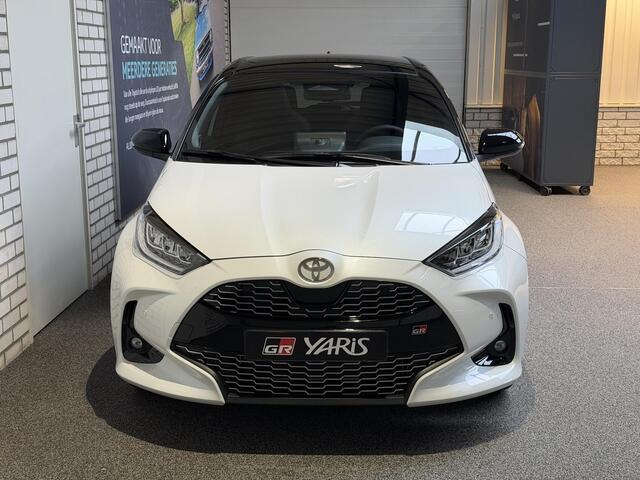 Toyota YARIS Hybrid 130 GR Sport