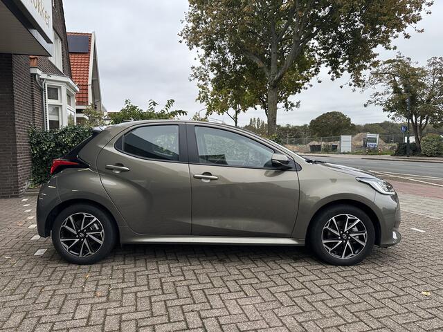 Toyota YARIS 1.5 Hybrid Dynamic Automaat 1e eigenaar / dealeronderhouden / 10 jaar garantie programma / Apple Carplay / Android Auto / Adaptive cruise control / parkeercamera / lichtmetalen velgen / LED-verlichting