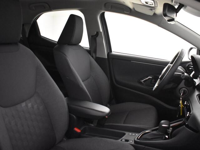 Toyota YARIS 1.5 Hyb.rid Style | All Seasons | Stuur en Stoelverwarming