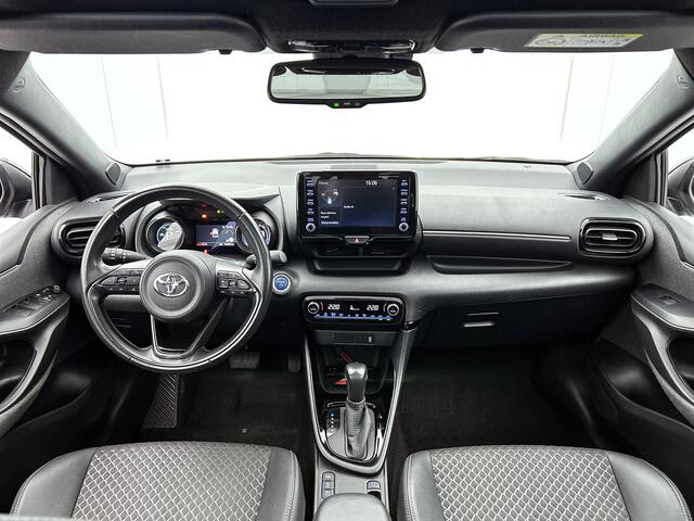 Toyota YARIS 1.5 Hybrid Executive | Premium uitgevoerd | Pano dak |
