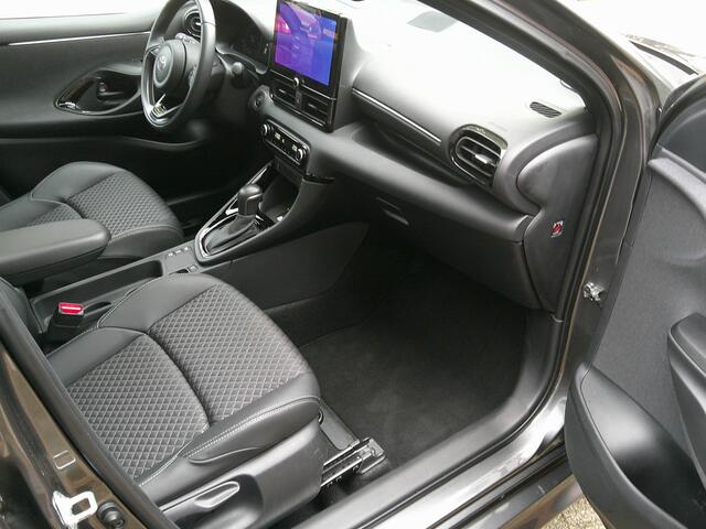 Toyota YARIS 1.5 Hybrid 130 Launch Edition Panoramadak