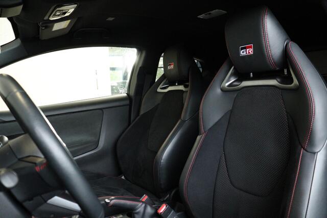 Toyota YARIS 1.6 GR Premium, 1ste eigenaar