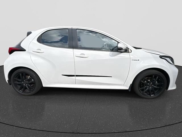 Toyota YARIS 1.5 Hybrid Dynamic Edition