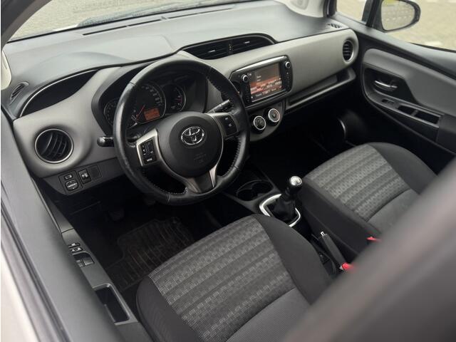 Toyota YARIS 1.0 VVT-i Now Airco Elek.R Bt